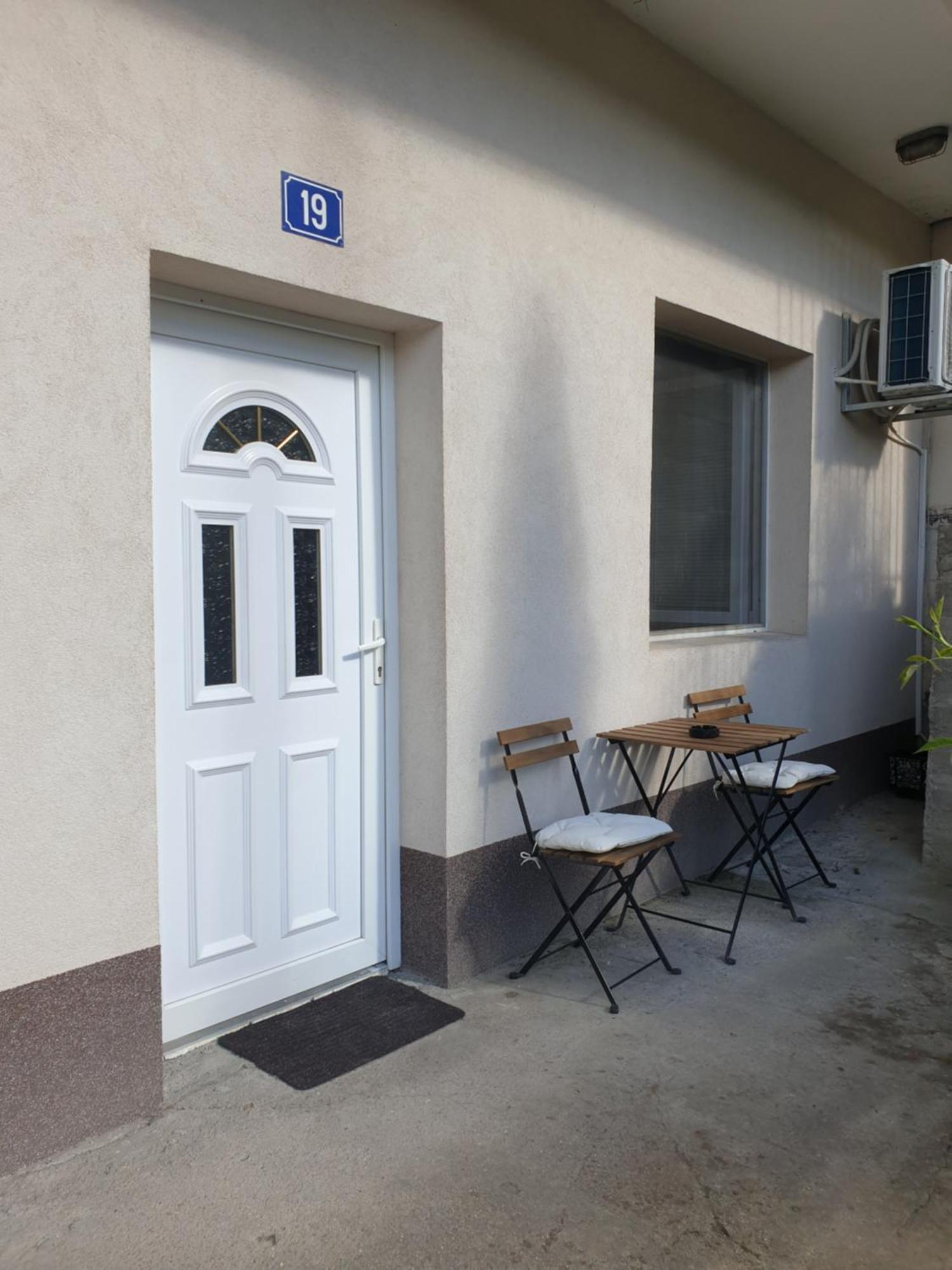 Novi Apartman 19 Foca Extérieur photo
